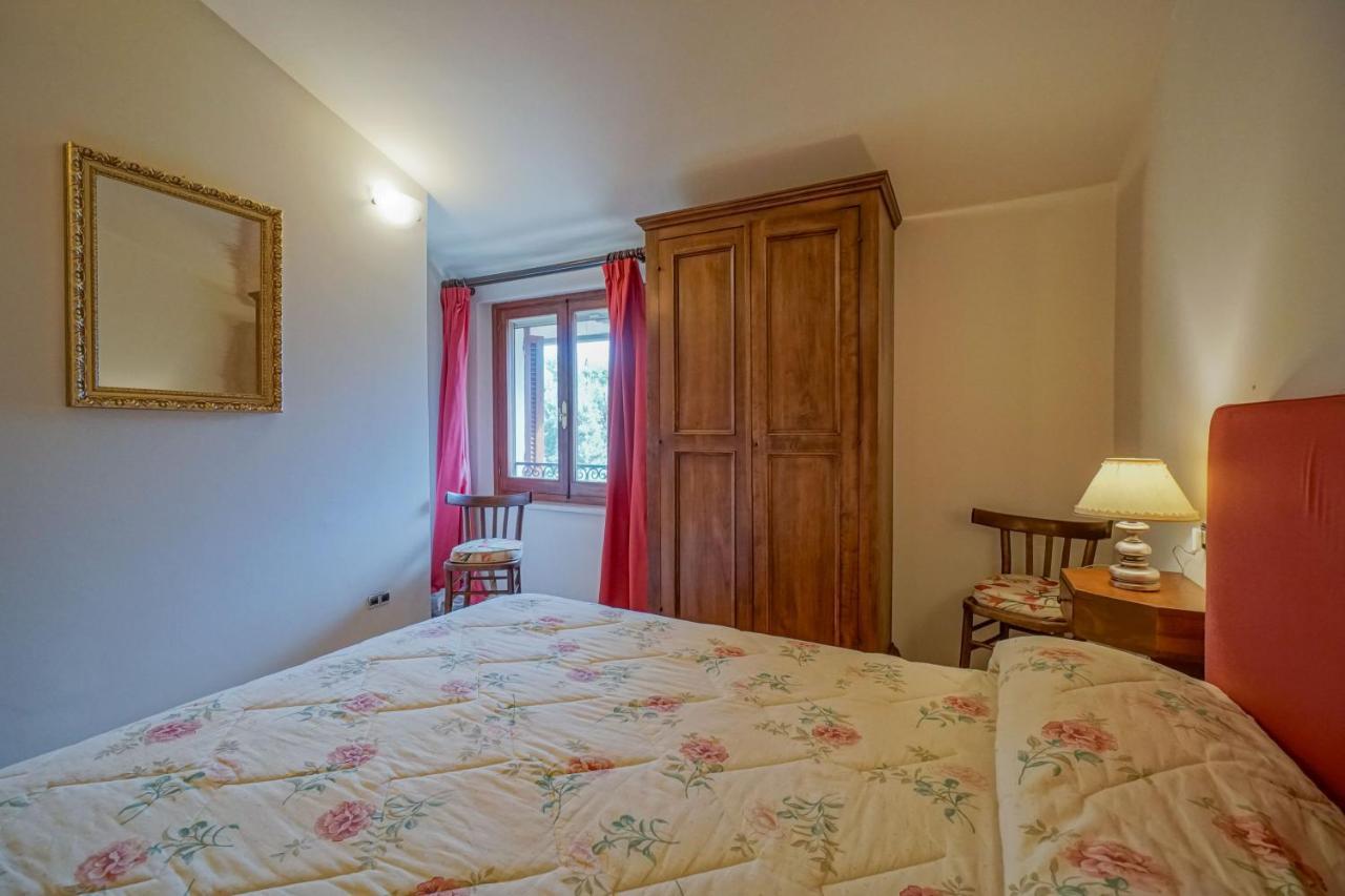 Il Quercione Agriturismo Rivotorto Exteriör bild